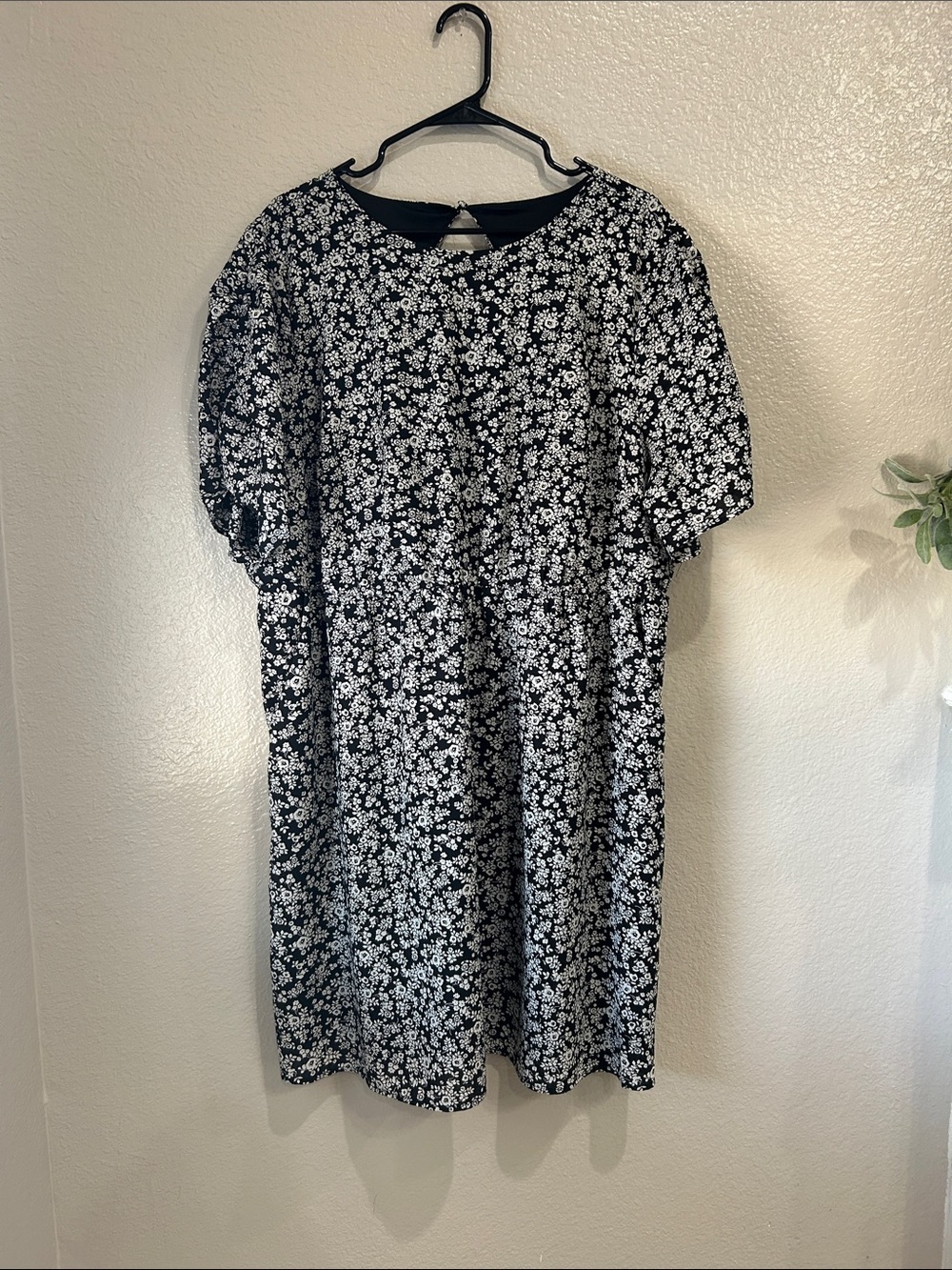torrid Sz 3X Black White Floral Midi Dress Lined Summer Beach Vacay Chic TC0087